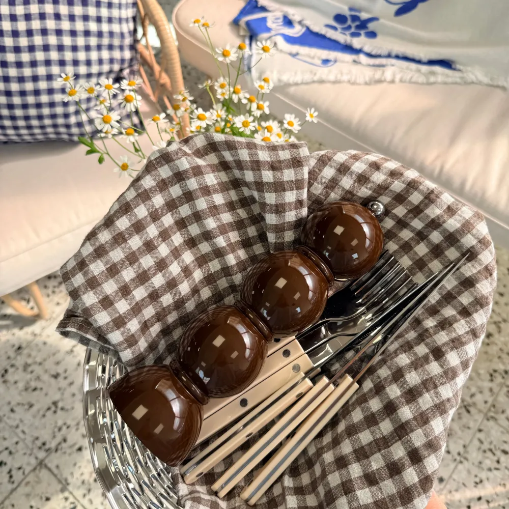 Bobbin Salt & Pepper Mill Chocolate
