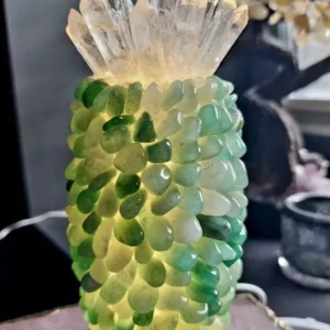 Nyhet / Ny, stor og hÅndlaget " Pineapple " Crystal Green Agate Stone Ledlampe med dekorativ Crystal Top Decor..18x8cm