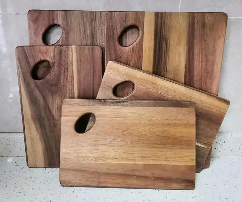 Skjærefjøl i akasietre 28x18 cm | Naturlig og slitesterk skjærefjøl
