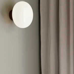 Karl-Johan wall lamp opal/smoked