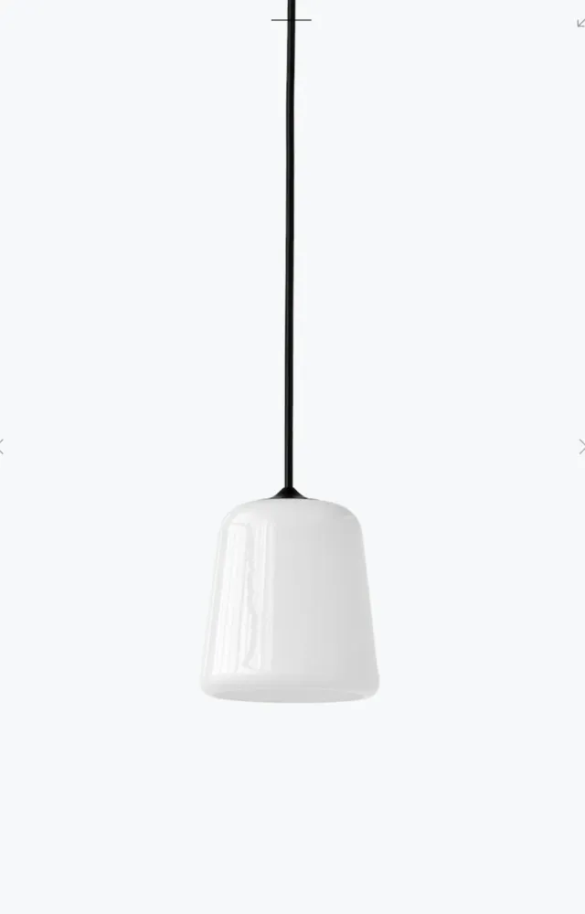 Material Pendel White Opal Glass w. Black Fitting