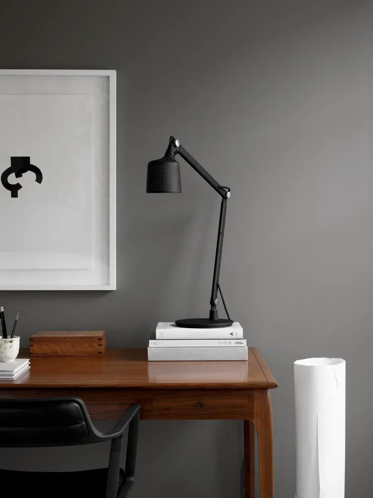 Vipp521 skrivebordslampe, svart