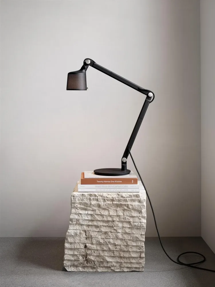 Vipp521 skrivebordslampe, svart