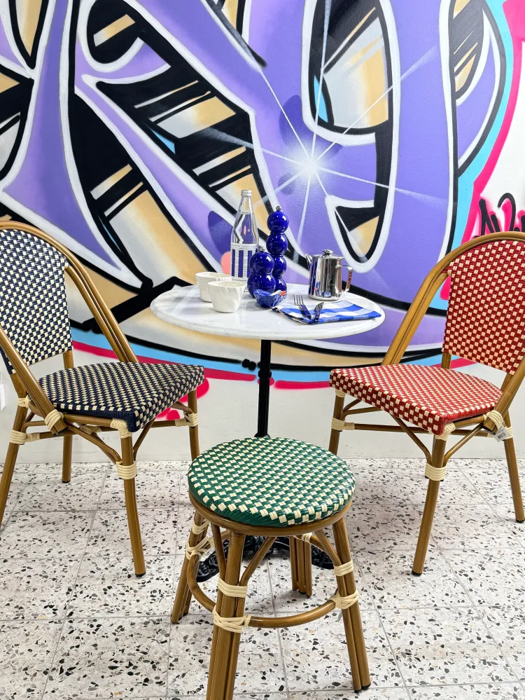 Fransk bistrostol blå
