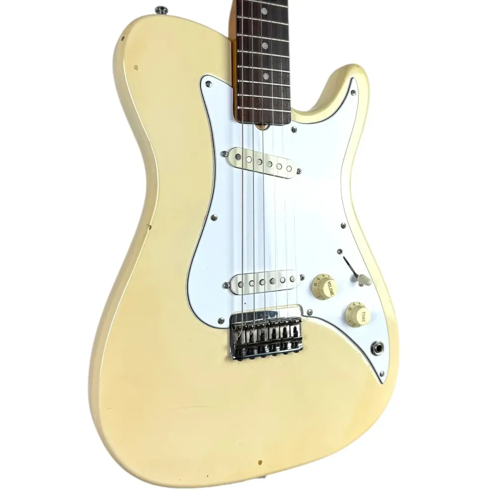 Fender Bullet Deluxe 1981 - Olympic White