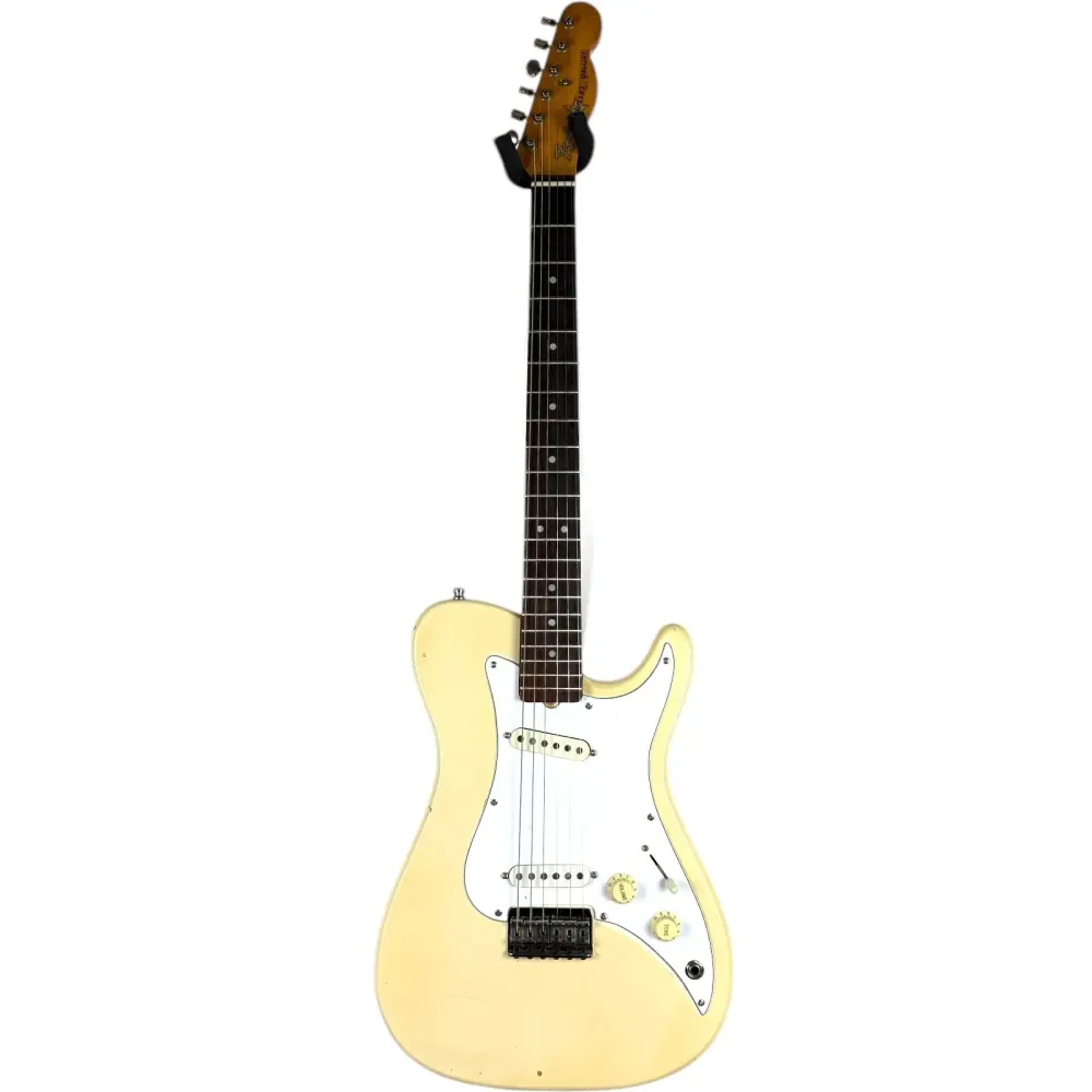 Fender Bullet Deluxe 1981 - Olympic White
