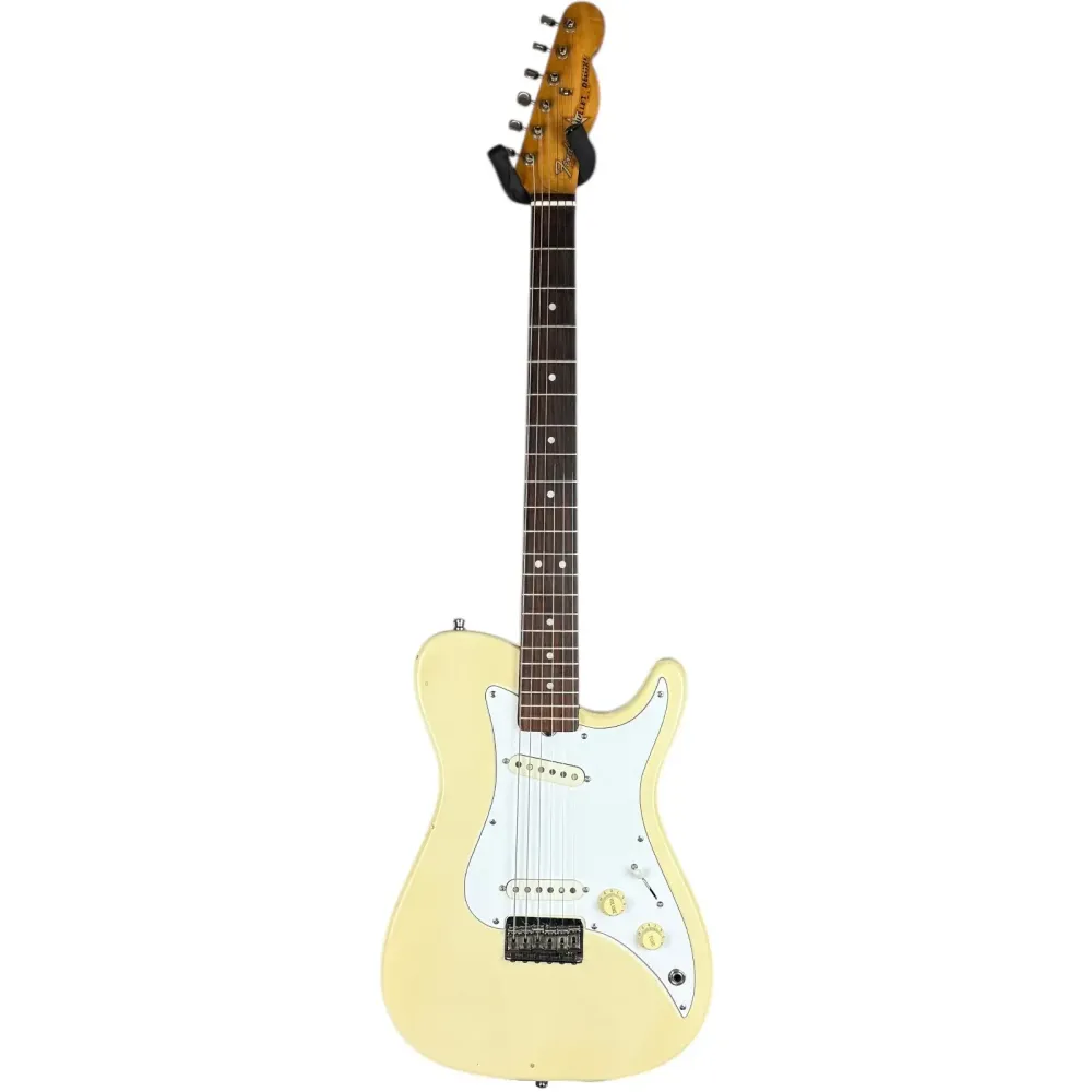 Fender Bullet Deluxe 1981 - Vintage Hvit