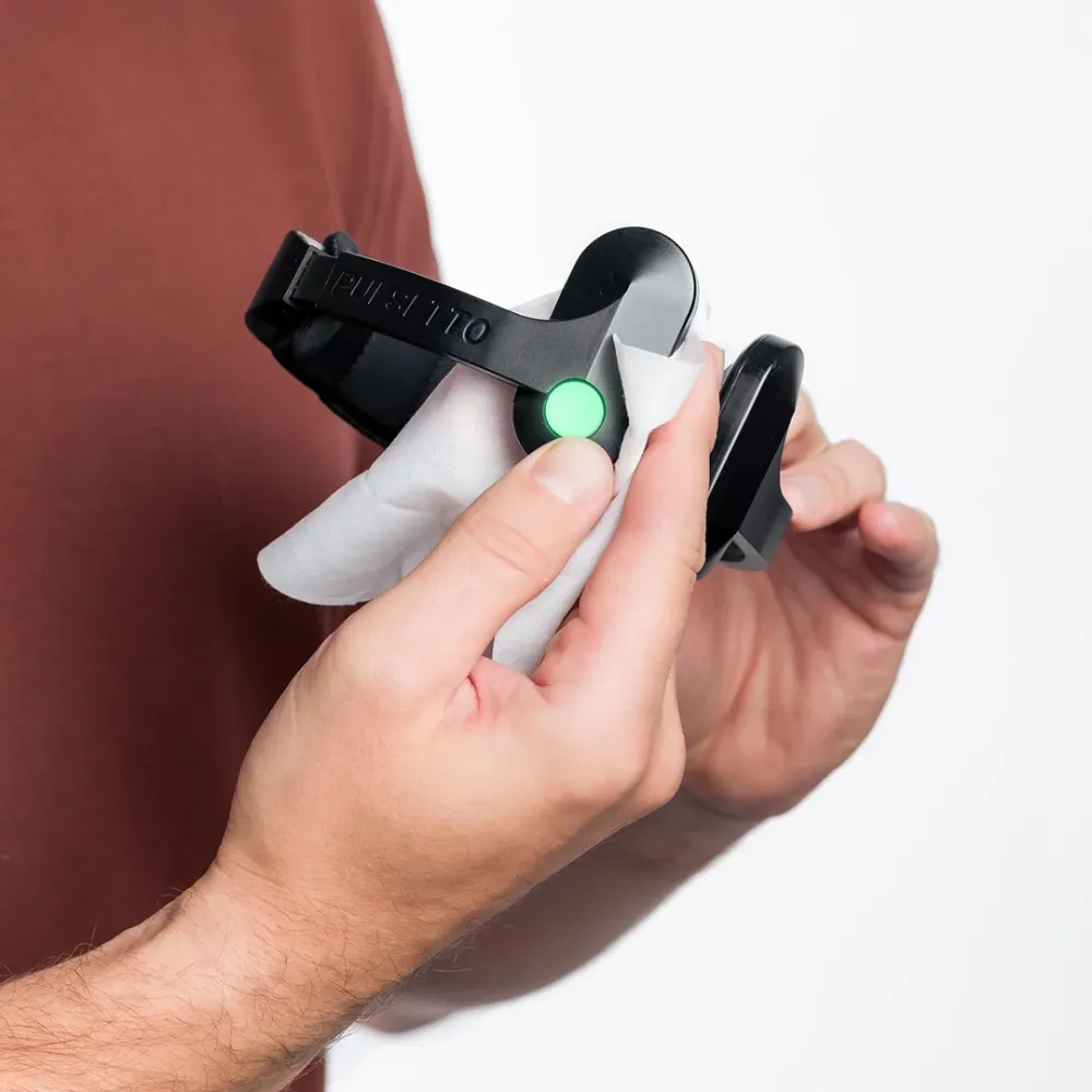 Gel cleaning wipes Device