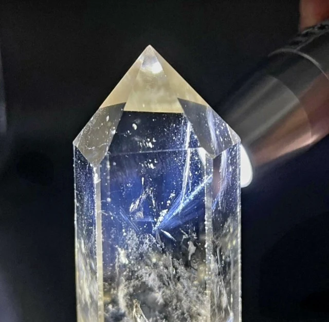 Blue Needle Clear Quartz " Blue Angel Wings" Towers - High Quality, ca. 15 - 18cm, 800gram - 1kg med LED Trebase