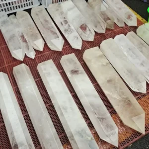 XBig Clear Quartz Towers w/base - High Quality, ca. 30 - 35cm 2 5kg - 3kg.