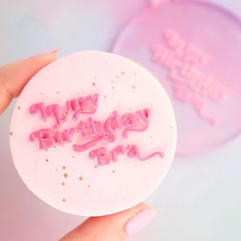 Sweet Stamp OUTboss stempel - my Birthday Era-