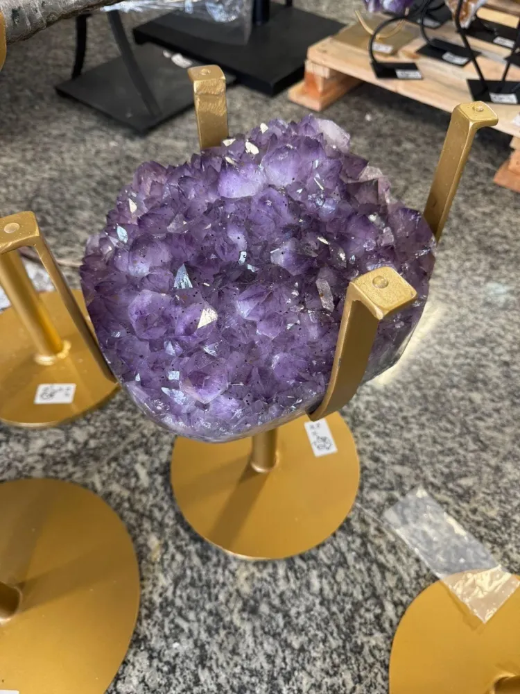 MÅNEDENS UTVALGTE / Extra Plus Amethyst AAA+ Quality Geode Coffe - Side table Golden Metal Frame Table w/Druzy big Cluster...