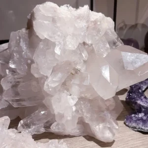 Superflott Brazilian Stor XL Hvit/Clear Rå Kvarts Cluster Lampe fra Brasil, ca. 3 kg ..High Quality