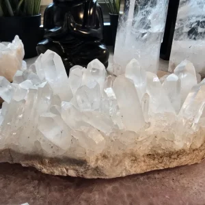 Supervakkert Madagascar Quartz Cluster, ca. 2kg . 20x10cm