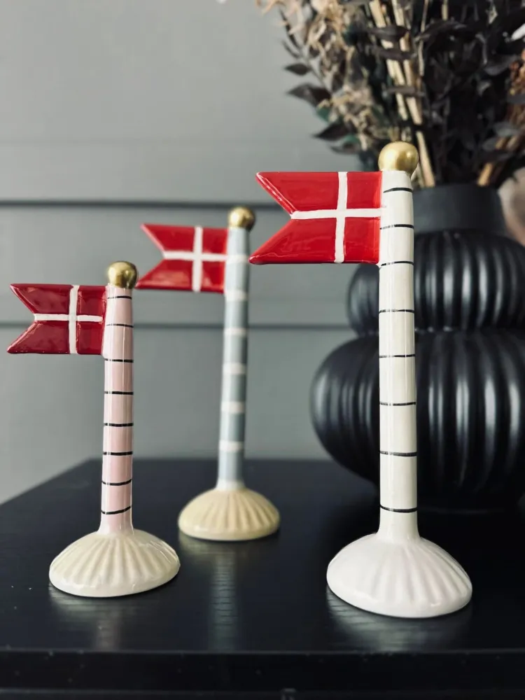 Flagg keramikk - Mix H 19cm