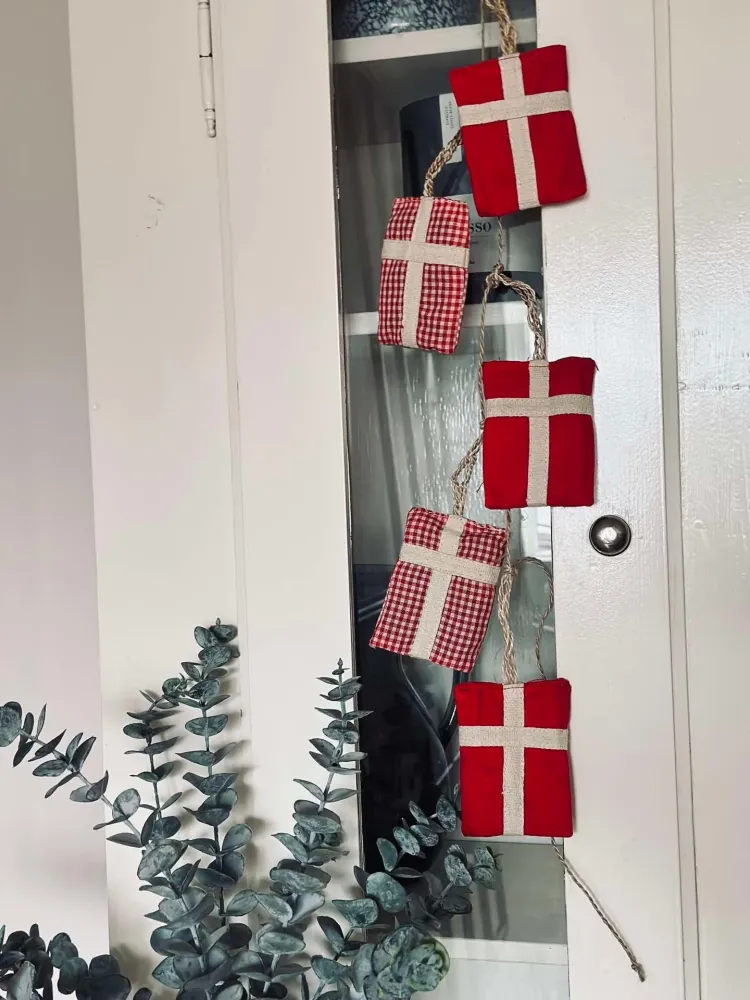 Guirlande med 5 flag