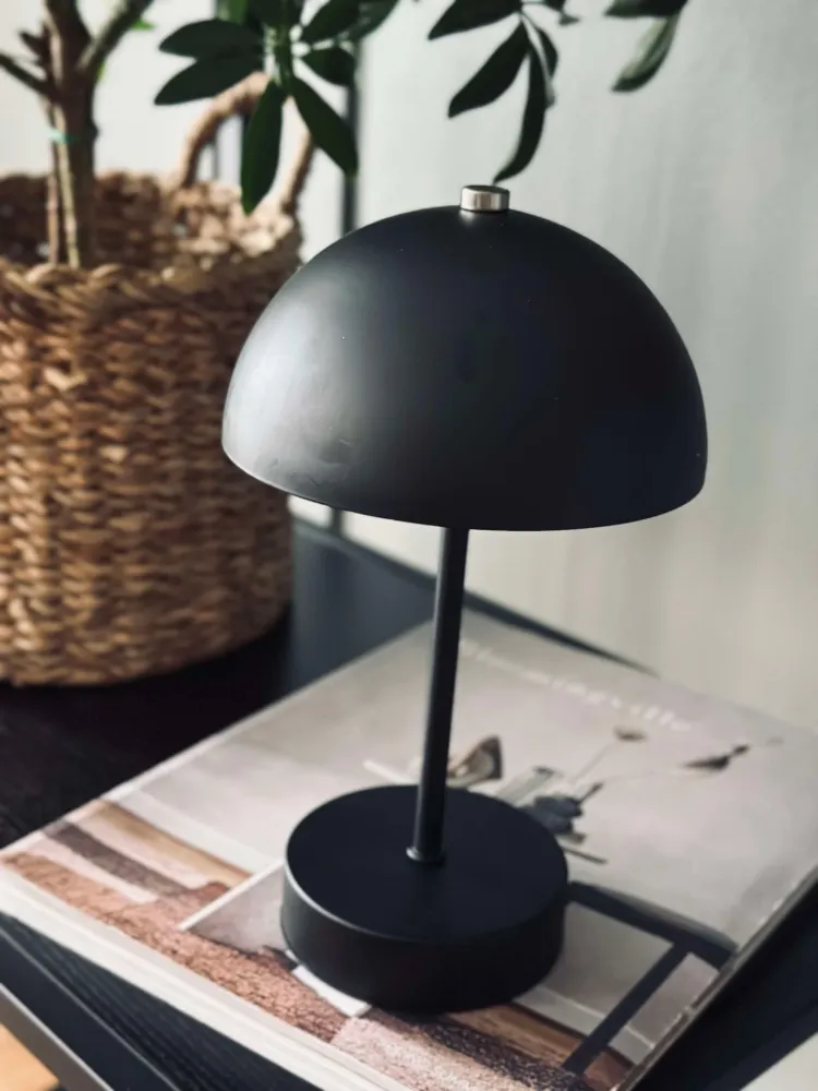 Bordlampe med touch - Svart