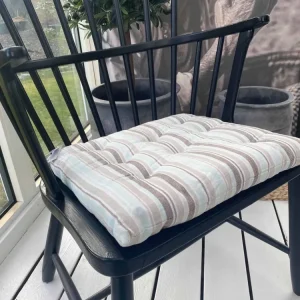 Futon-hynde – Stripet lys blå / sand – 40×40