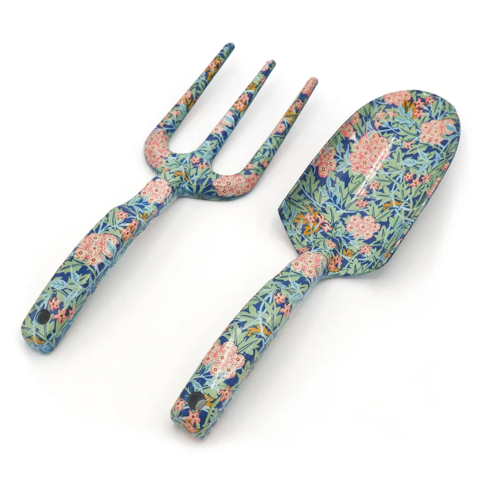 Hagesett – Greip & Spade (William Morris Jasmine)