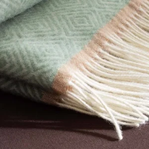 Ullpledd – tidløs eleganse i 100 % New Zealand-ull - Grønn
