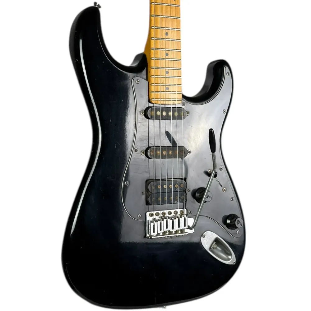 Fender Japan HSS Stratocaster 1984-1987 - Svart