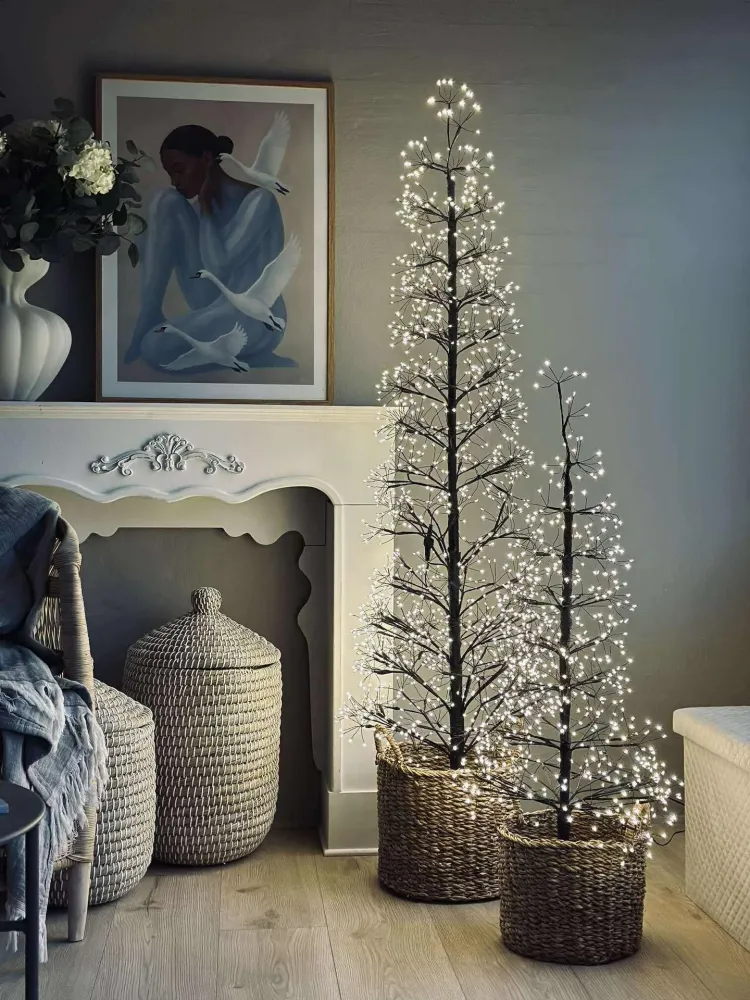 Juletre med 600 LED-lys - Black