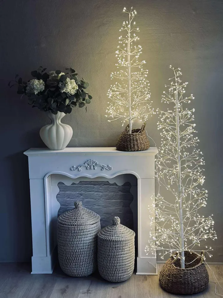Juletre med 600 LED-lys - Hvit