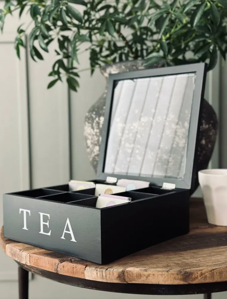 Teabox med 9 rom – Black