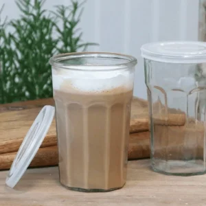 Fransk Latte kaffeglass m. riller og lokk – 500ml
