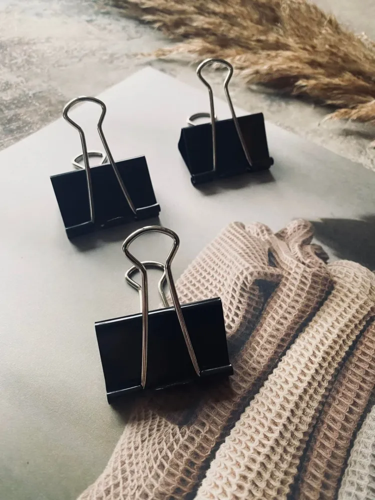 Pakke med 3 store klemmer - Svart / metall