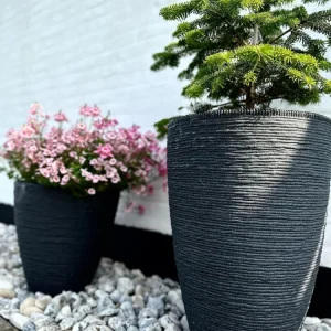 Krukke i plast - Vannrett mønster - Koks H 60 cm