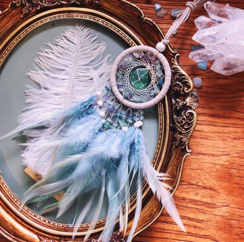2025 Kampanje Nyhet ! / Premium Smudge Gavesett Husrens & Meditasjon inkl. Indian Mini Crystal Drømmefanger