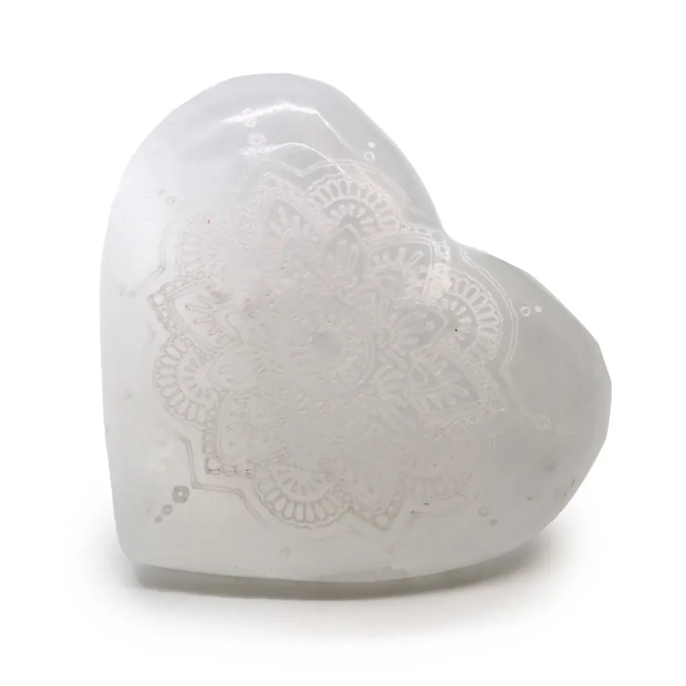 Selenitt Hjerte Mandala Gravert 7-8cm