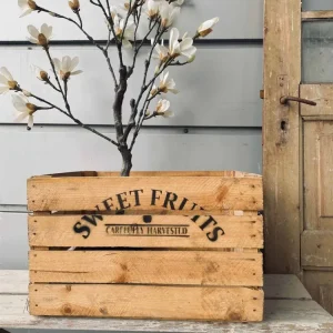 Blomsterkasse med skrift