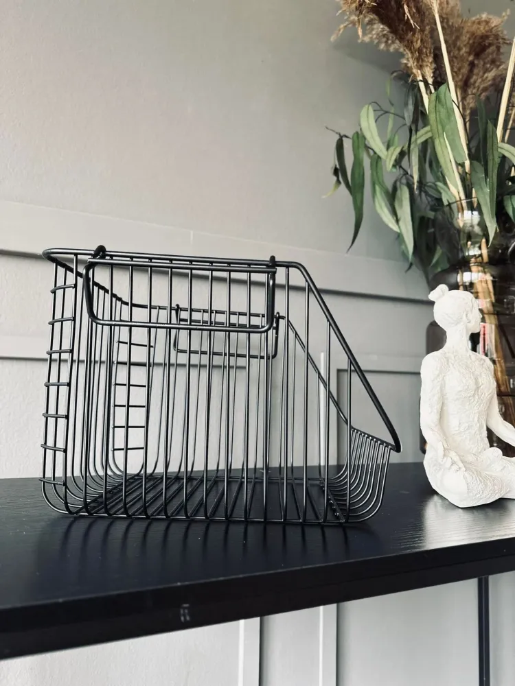 Kurv til oppbevaring - Svart stabelbar