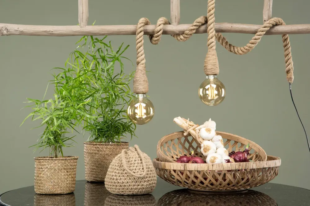 Lampe Tau, Naturfarget