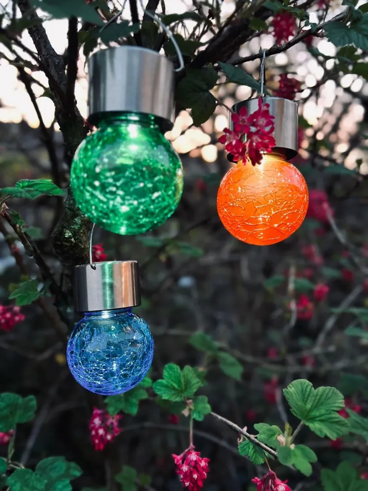 Solcelle LED-pære med oppheng - 3 stk COLOR