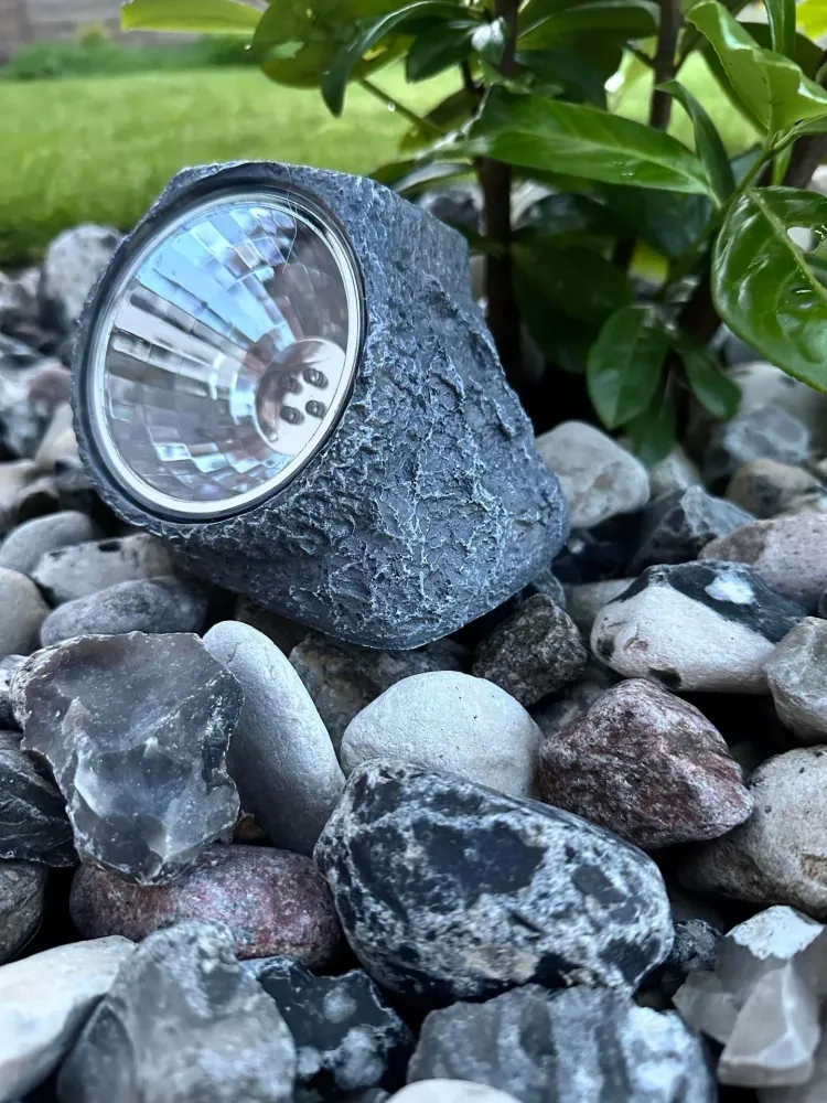 Stone med solceller - Grå