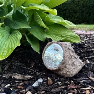 Stone med solceller - Brun