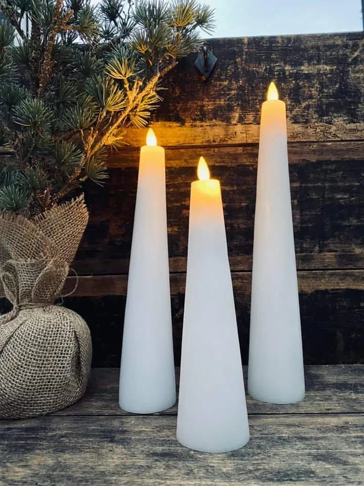 LED kjeglelys 3 stk - Inkl. fjernkontroll
