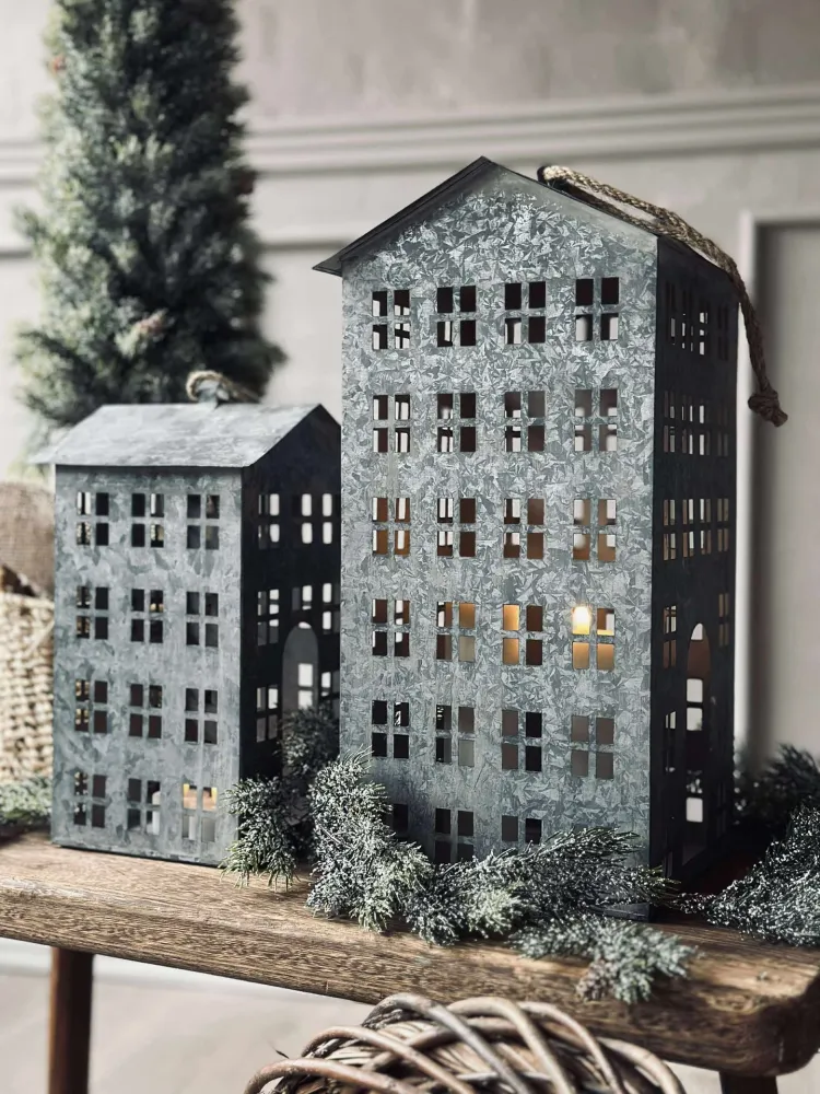 Lanterne Hus 30 cm.