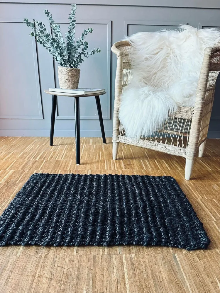 Luksus matte i black jute – 50x80cm