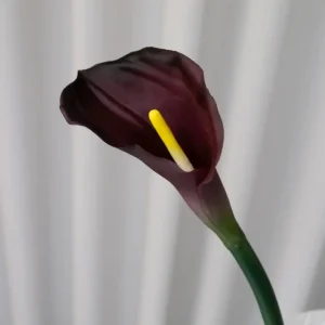 Artificial calla Lilly bordeaux