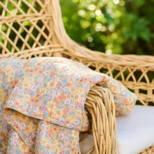 Plaid flower quilt