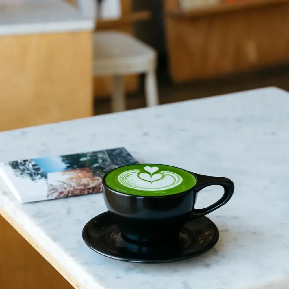 Lino Lite Latte-kopp 240ml med skål - Svart
