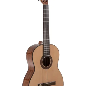GEWA klassisk gitar Pro Arte GC 210 - 4/4 størrelse