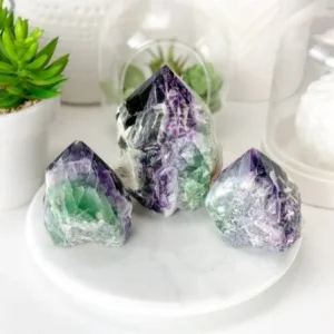 RÅ Point TÅrnkrystaller Regnbue Fluoritt , Medium ca. 200 gram