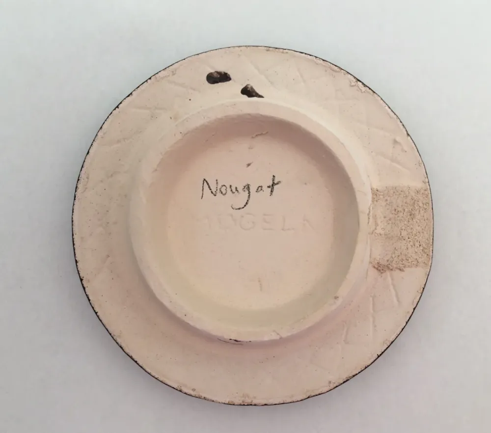 Rengjøring av fliser nougat brunt gipslokk flislagt komfyr rundt 15 cm