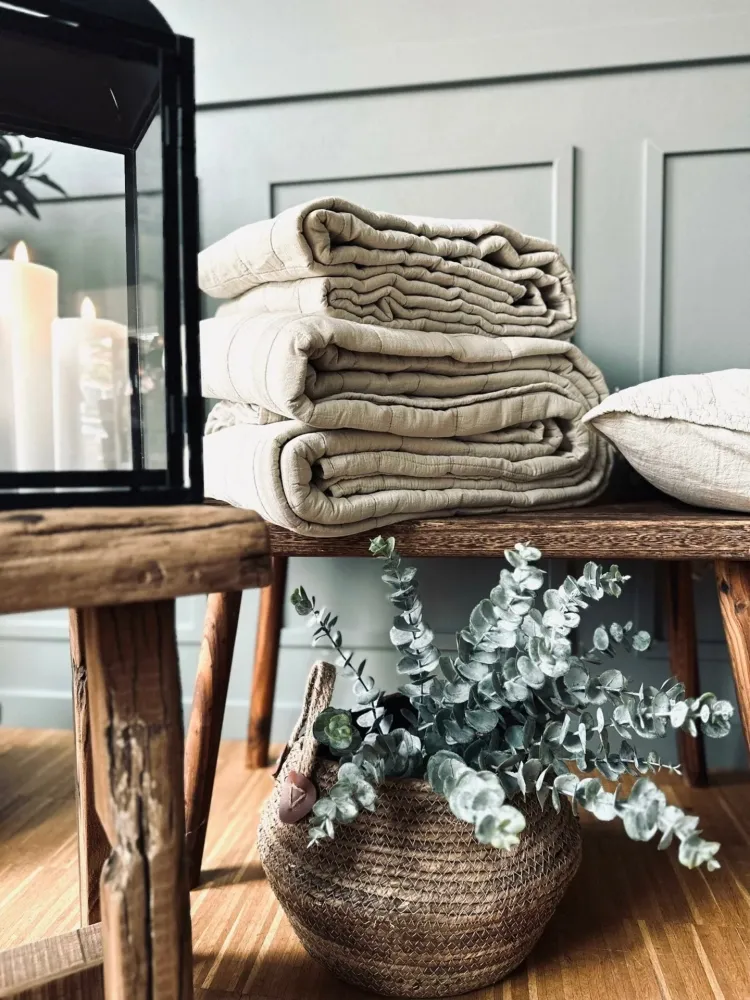 Sengeteppe STONE-WASHED Quilt – Nature