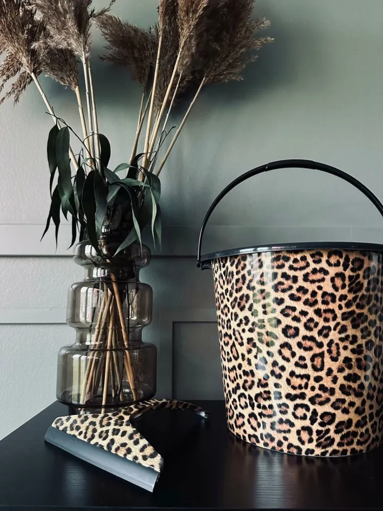 Bøtte 10 liter – leopard